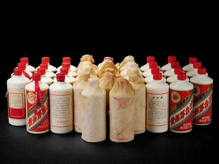 东昌日照岚山回收酒价格哪里回收(附近上门回收茅台酒）?